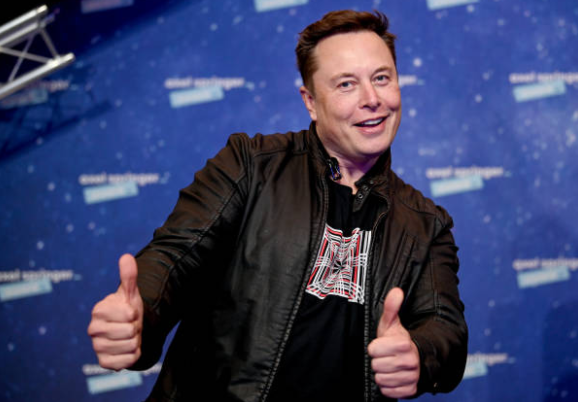 Elon Musk Focuses On Twitter Takeover